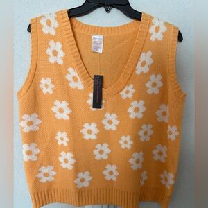 No Boundaries Yellow and White Floral V-Neck Sweater Vest